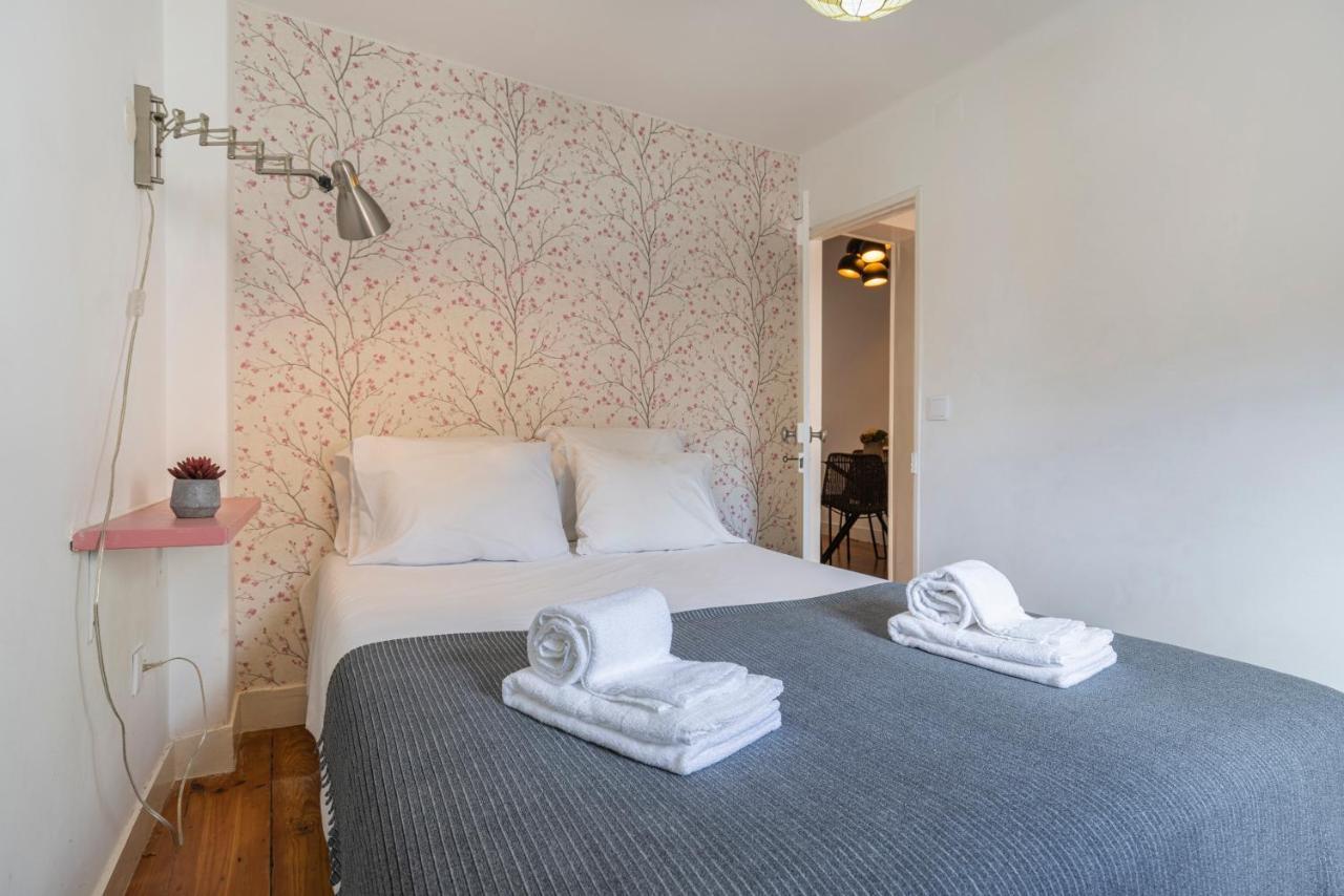 Alfama 2Bdr Duplex Apartment W/ Balcony By Lovelystay Lisboa Exteriör bild