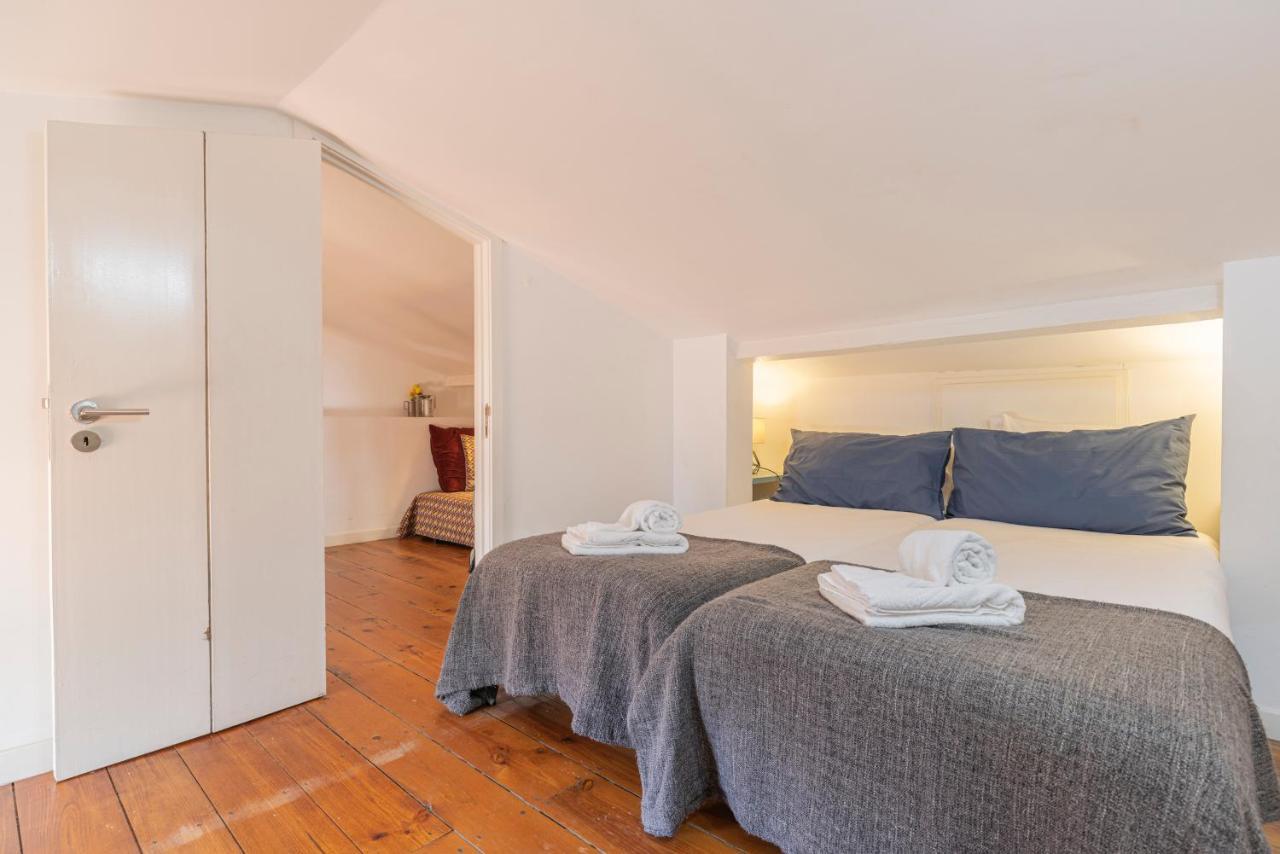 Alfama 2Bdr Duplex Apartment W/ Balcony By Lovelystay Lisboa Exteriör bild