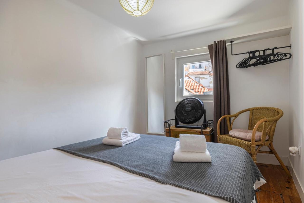Alfama 2Bdr Duplex Apartment W/ Balcony By Lovelystay Lisboa Exteriör bild