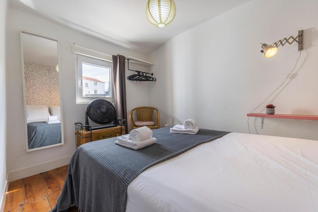 Alfama 2Bdr Duplex Apartment W/ Balcony By Lovelystay Lisboa Exteriör bild