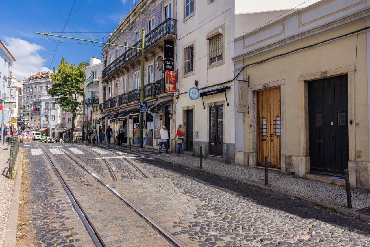 Alfama 2Bdr Duplex Apartment W/ Balcony By Lovelystay Lisboa Exteriör bild