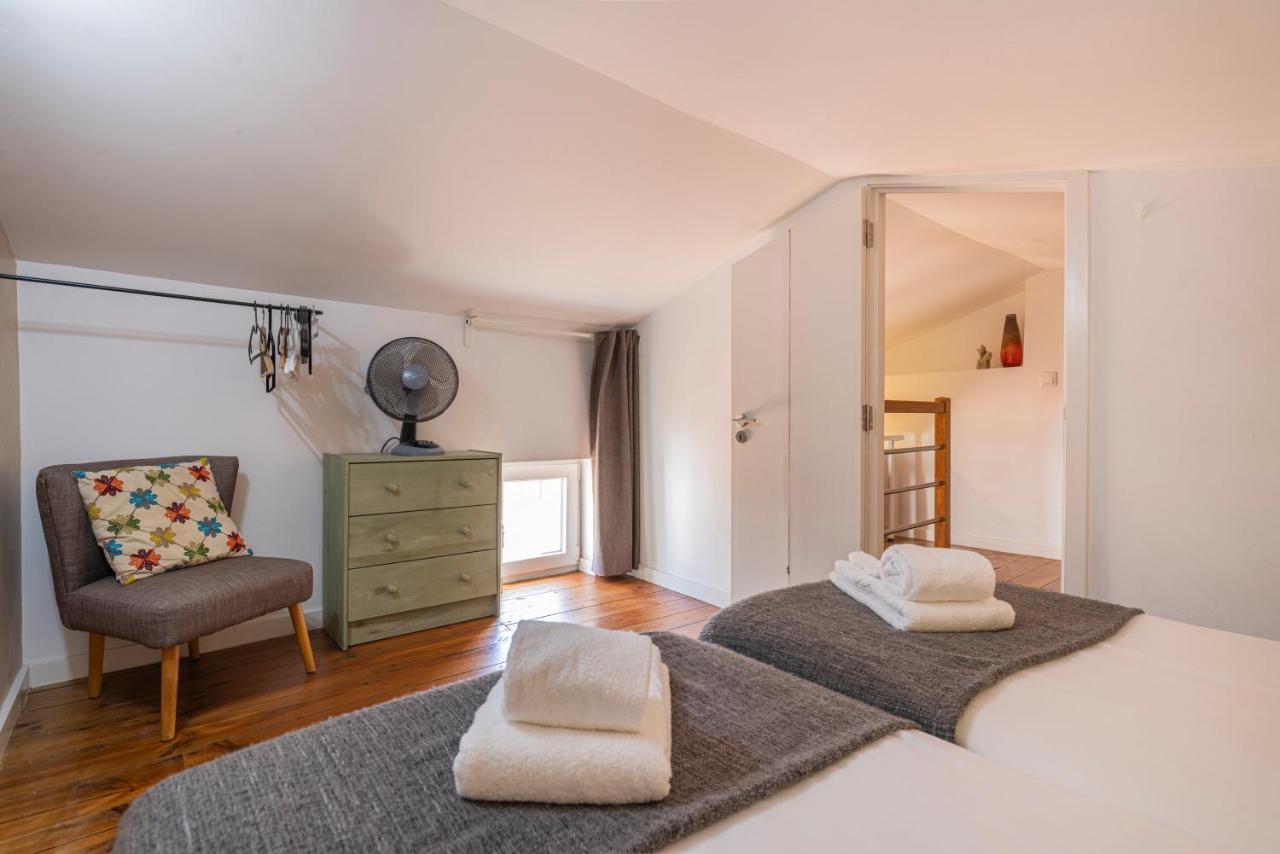 Alfama 2Bdr Duplex Apartment W/ Balcony By Lovelystay Lisboa Exteriör bild