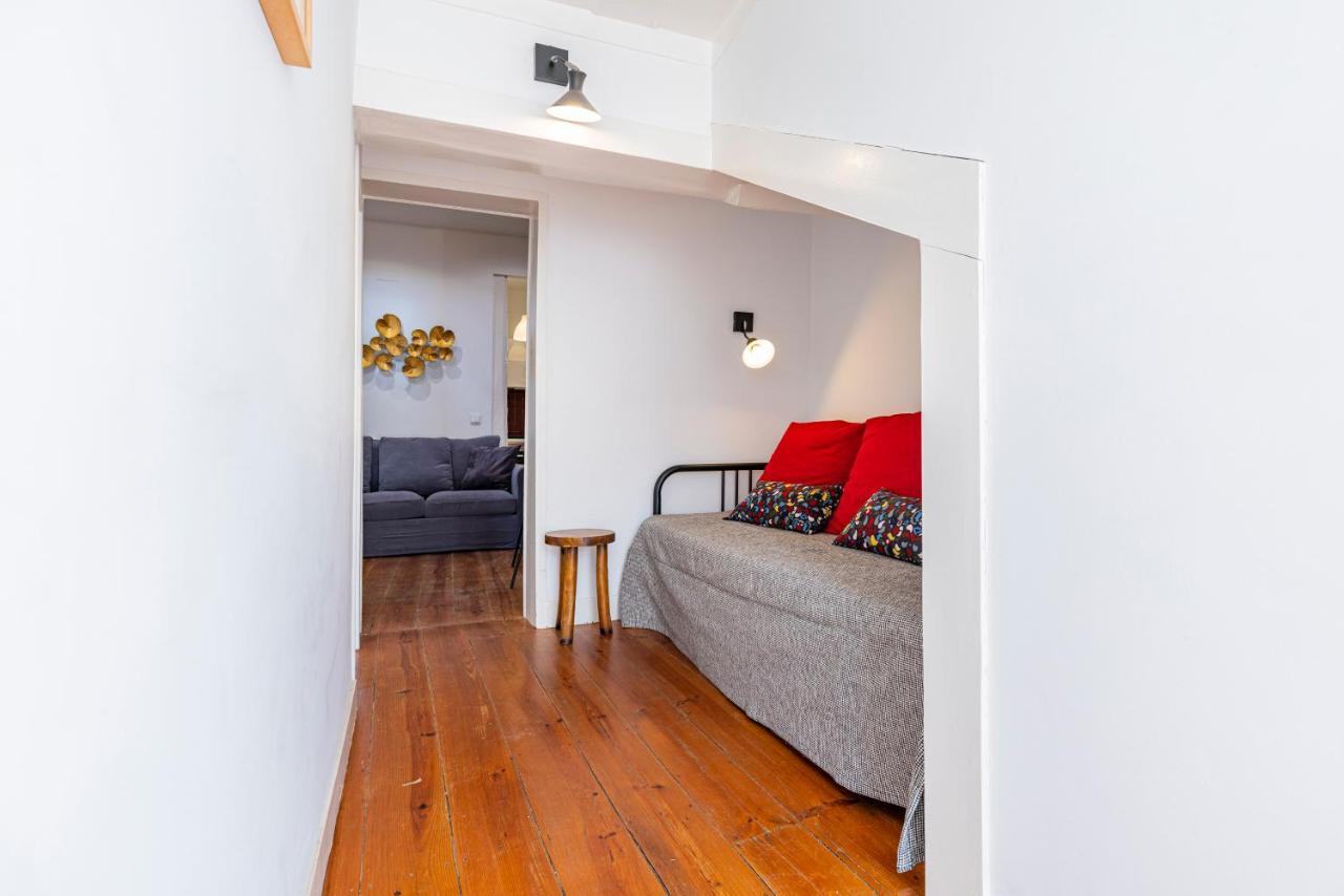 Alfama 2Bdr Duplex Apartment W/ Balcony By Lovelystay Lisboa Exteriör bild